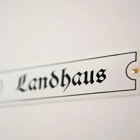 Amthof 3*